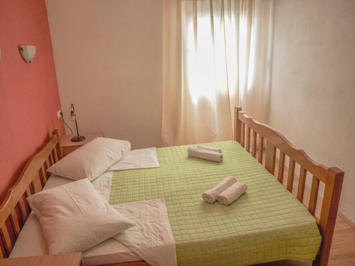 Apartment Pletikosic Kaštela Eksteriør billede